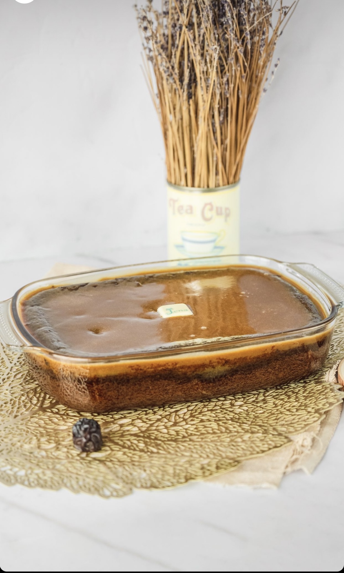 Date cake with Toffee Sauce